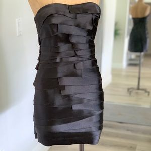 Strapless black mini